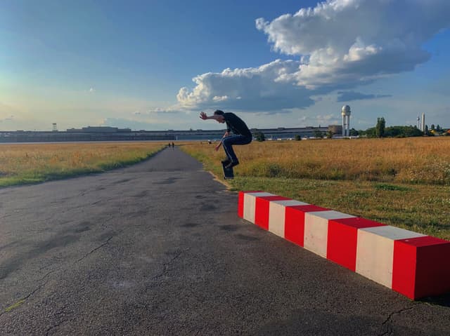 27 JUL 19